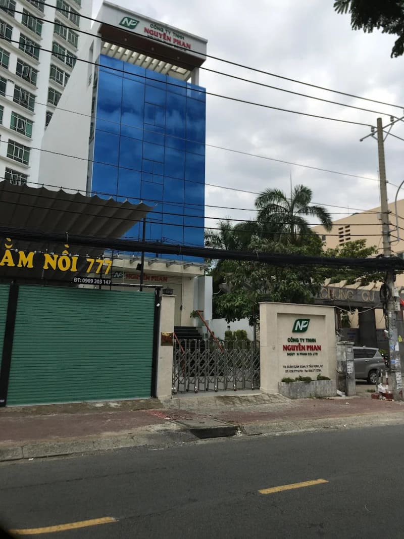 Văn phòng công ty TNHH Nguyễn Phan