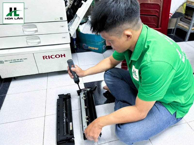 Máy Văn Phòng Hoa Lâm hỗ trợ vận chuyển và lắp đặt máy miễn phí tận nơi